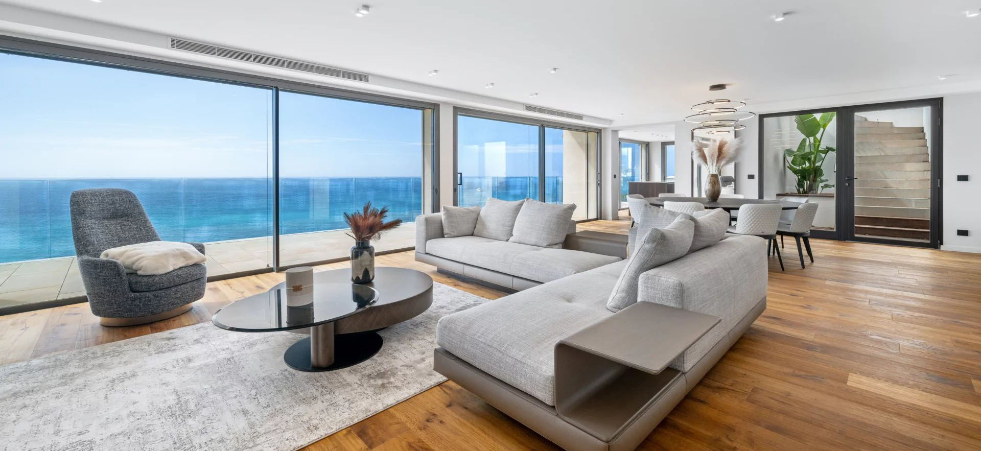 Découvrir cette propriété: Roquebrune-Cap-Martin - France - Appartement, 6 pi&egrave;ces, 5 chambres - Slideshow Picture 3