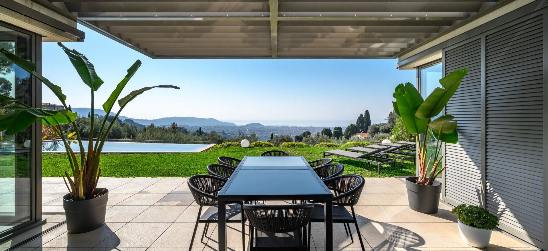 Découvrir cette propriété: Nice - France - Maison, 6 pièces - Slideshow Picture 3