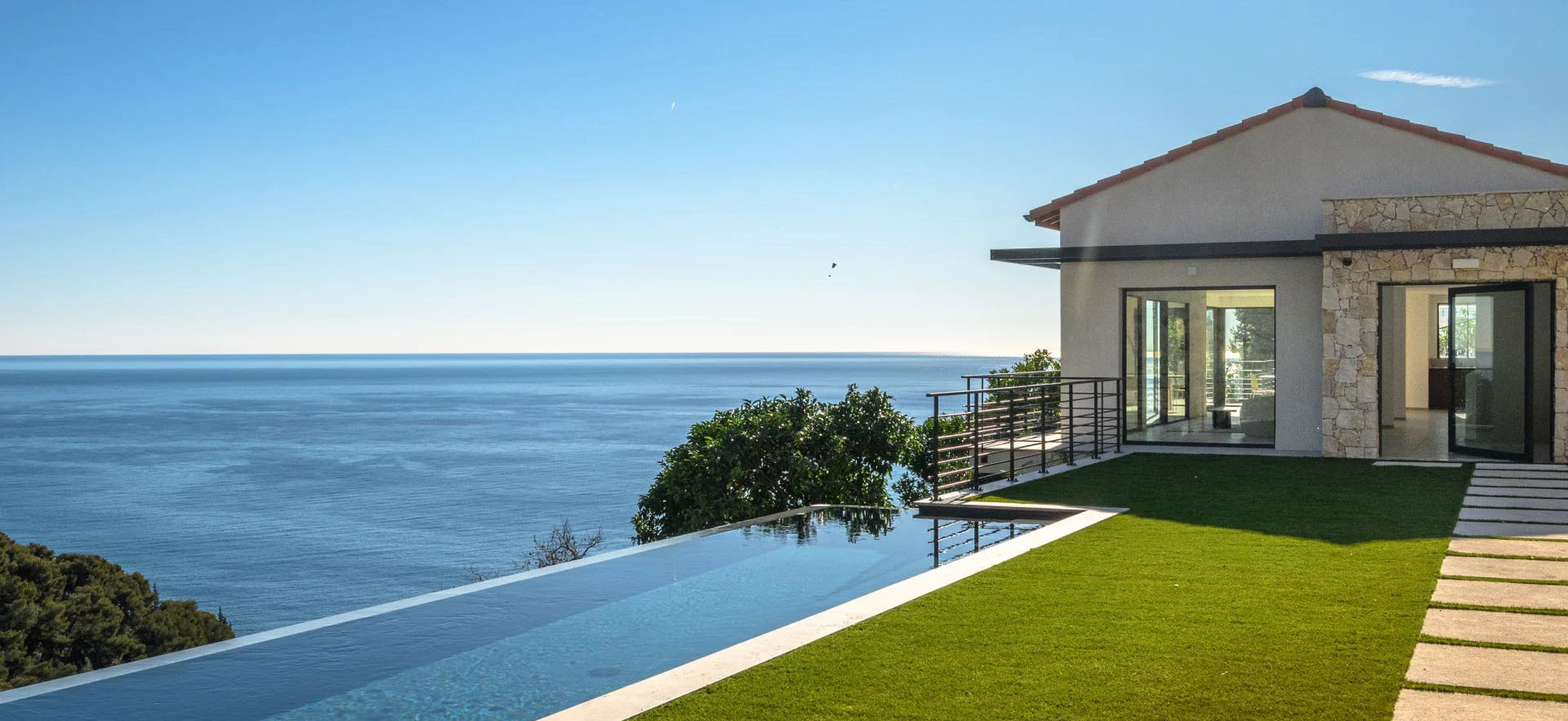 Découvrir cette propriété: Roquebrune-Cap-Martin - France - Maison, 4 pi&egrave;ces, 4 chambres - Slideshow Picture 1